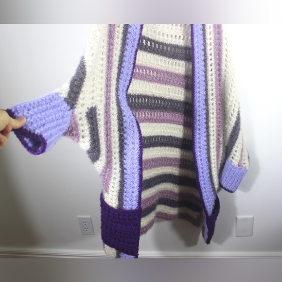 1990’s Chunky Boxy Sweater with Open Front Super Soft Fuzzy Purple White Cardiga - Picture 3 of 7